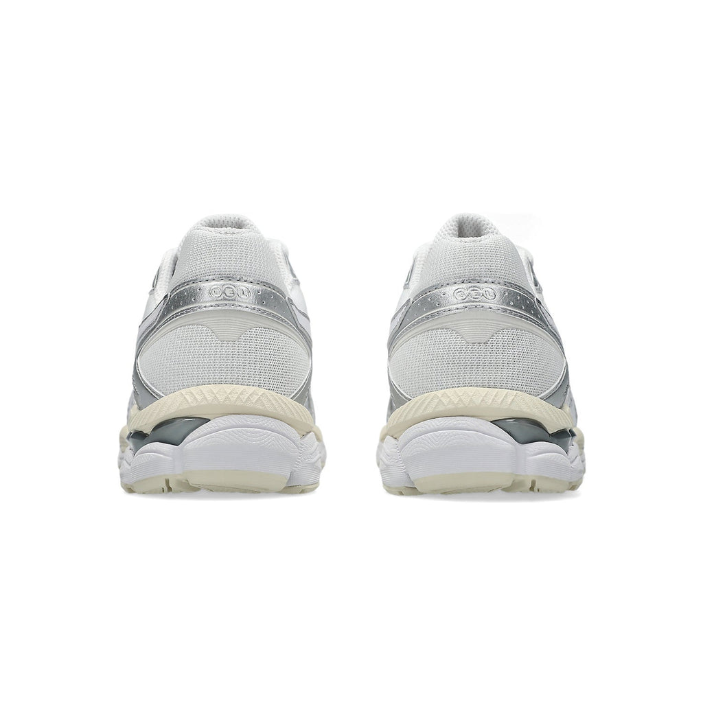 Asics Gel‑Cumulus 16 Series White Silver Mesh Sneakers