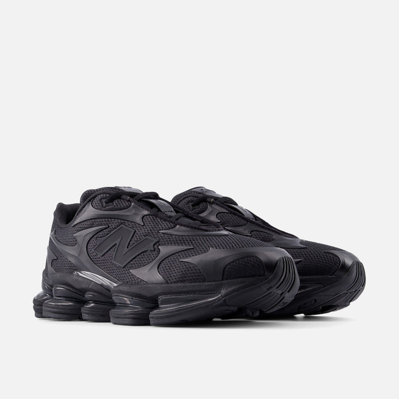 New Balance 1000 Series Triple Black Mesh Running Sneakers