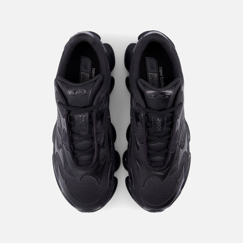New Balance 1000 Series Triple Black Mesh Running Sneakers